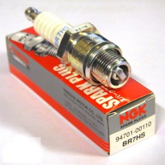 Genuine YAMAHA Spark Plug - 4A 5C - 94701-00110 - BR7HS - NGK